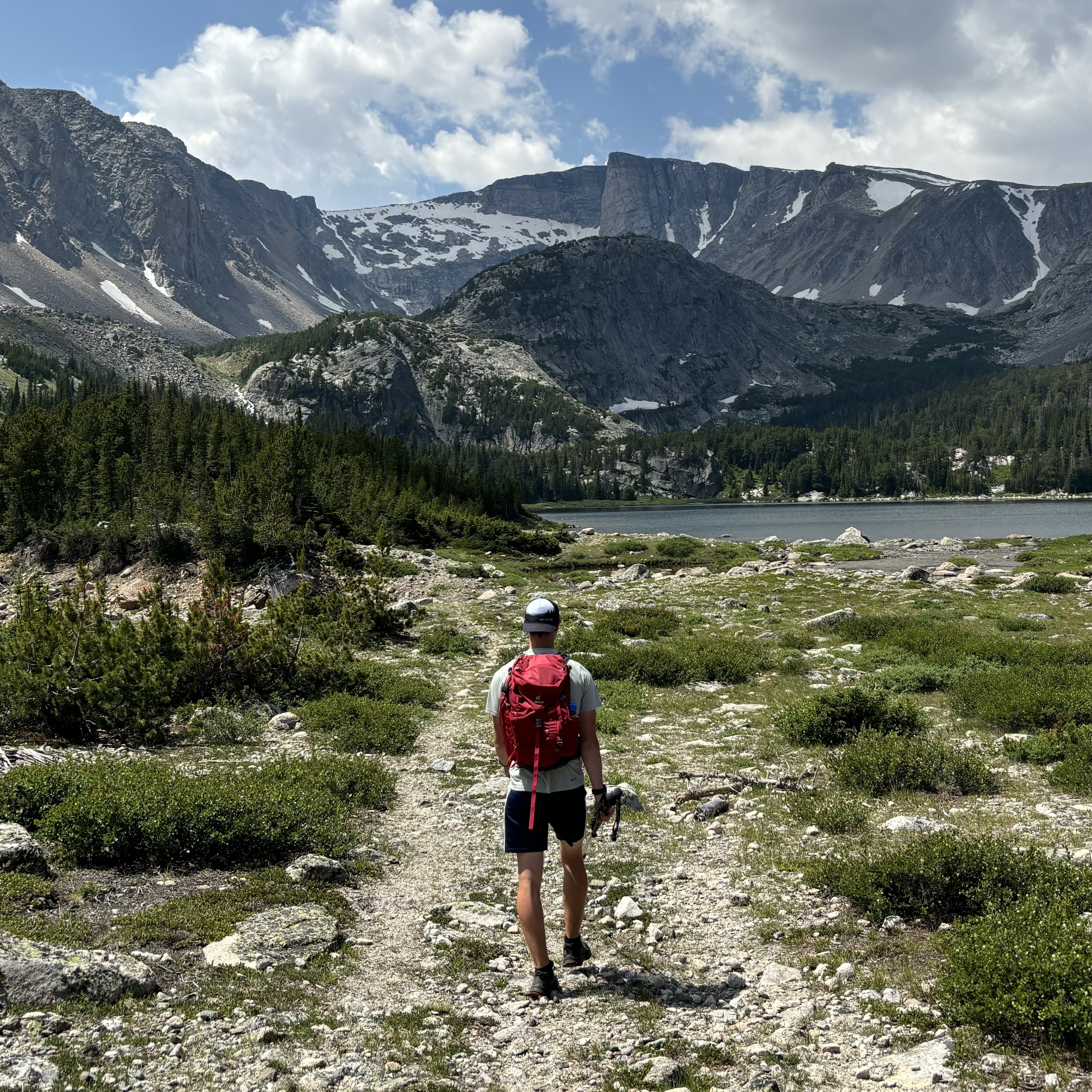 Hiking at Timberline Lake